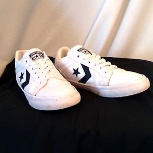 Boy's size 4 Converse low tops, leather in white and navy